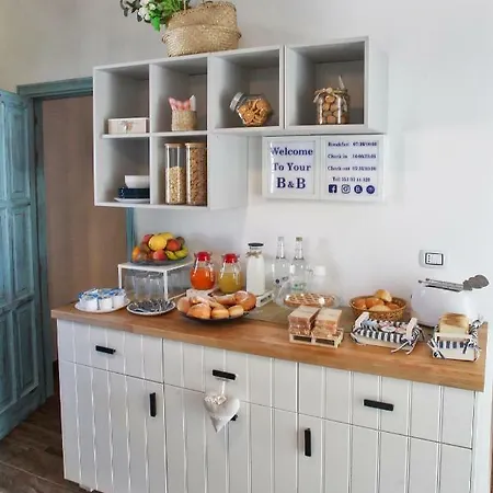 Couette-café Al Mare 3*